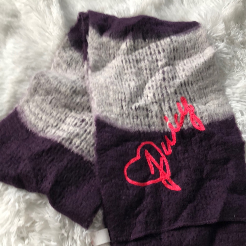 Women’s Juicy Couture Scarf